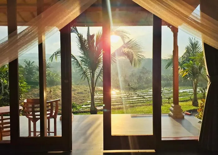 ホテル Terrace Retreat & Medewi
