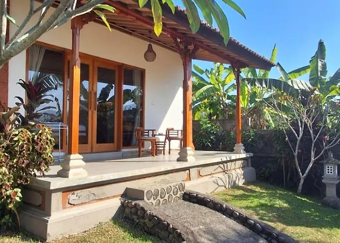 Terrace Retreat & Medewi Hotel *