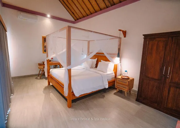 Hotel Terrace Retreat & Medewi